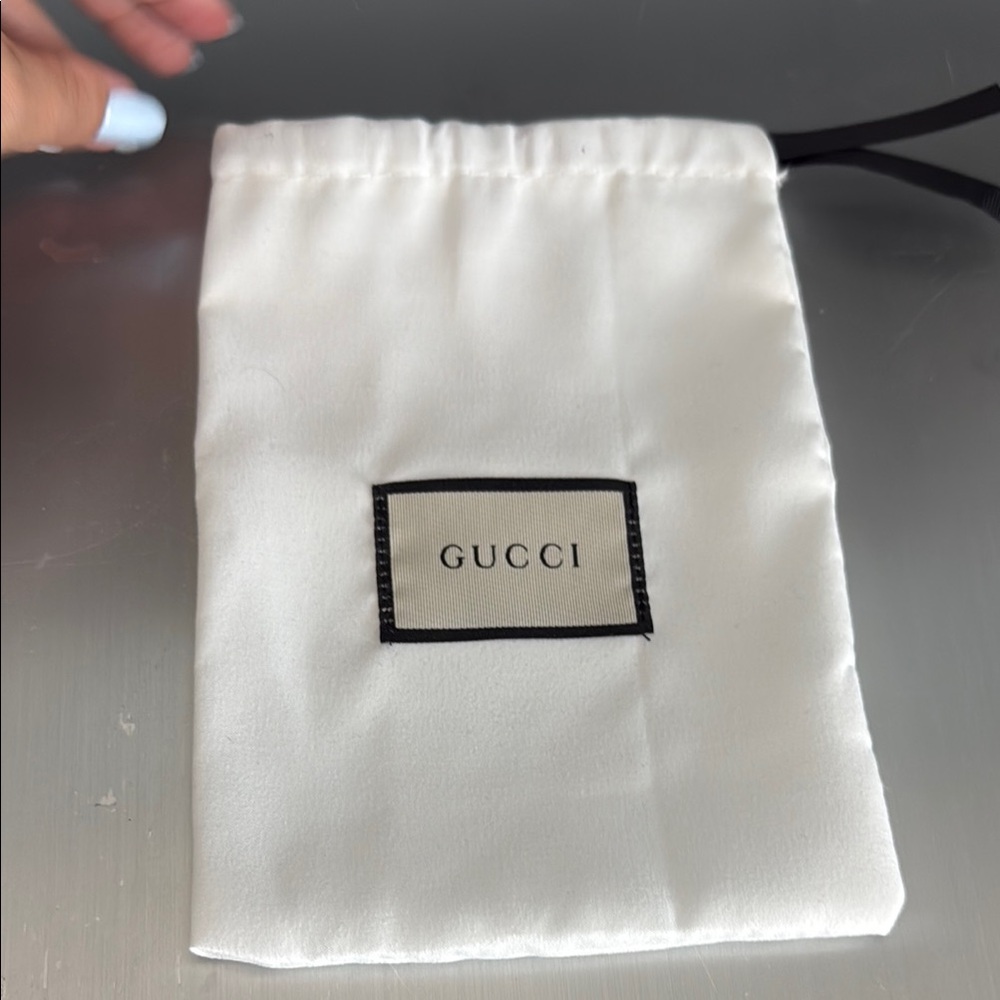 Gucci White Drawstring Pouch - Picture 4 of 7